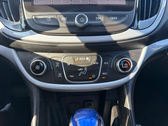 Used 2018 Chevrolet Volt LT FWD image 15