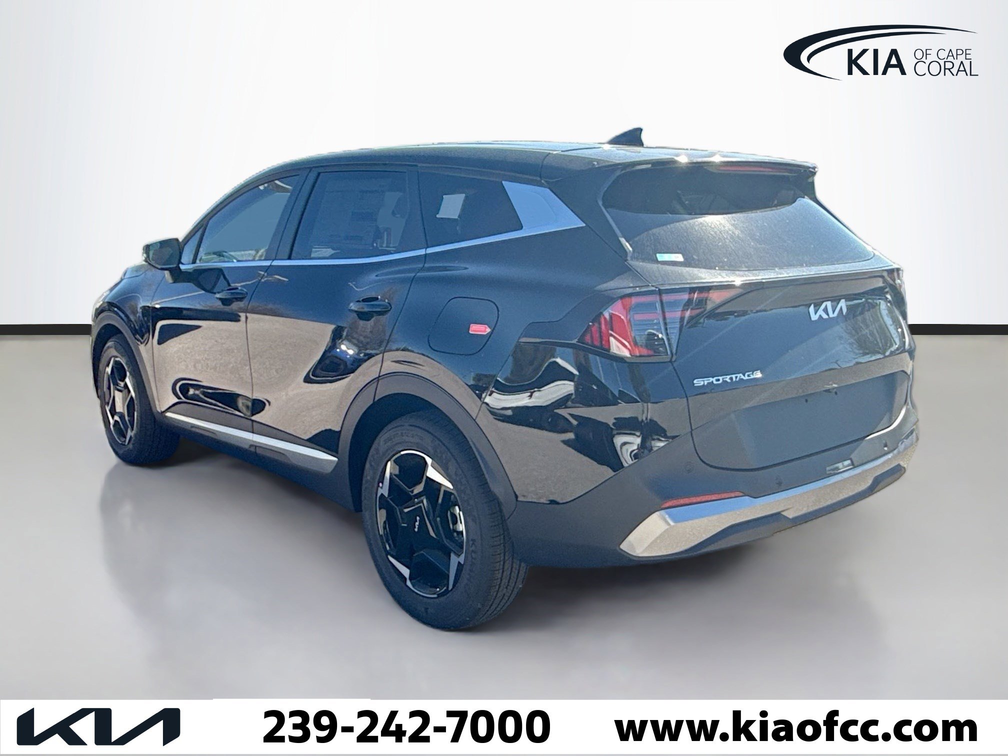 New 2026 Kia Sportage EX FWD image 4