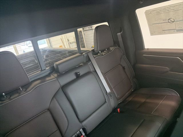 New 2026 GMC Sierra 3500 Denali w/ Technology Package image 31