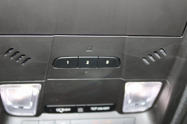 New 2026 Cadillac XT5 Luxury image 21