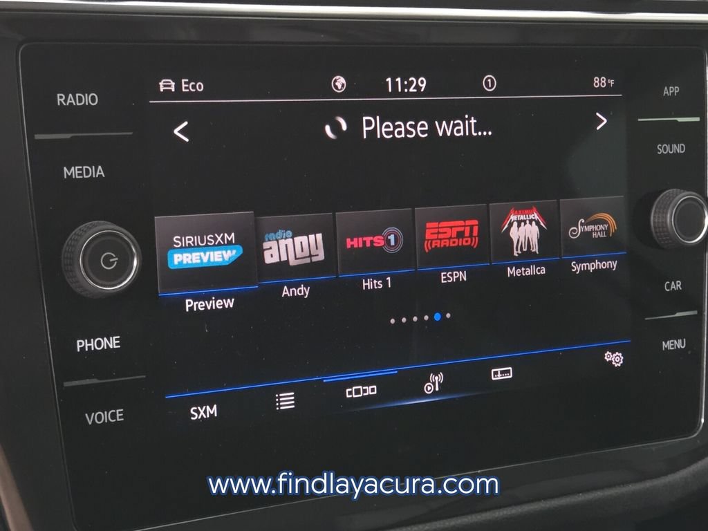 Used 2022 Volkswagen Tiguan SE AWD/4WD image 22