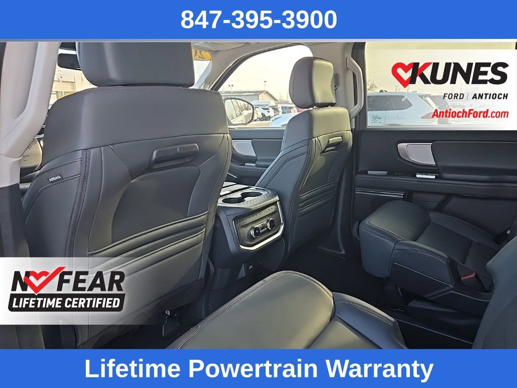Used 2025 Ford Expedition Active image 15