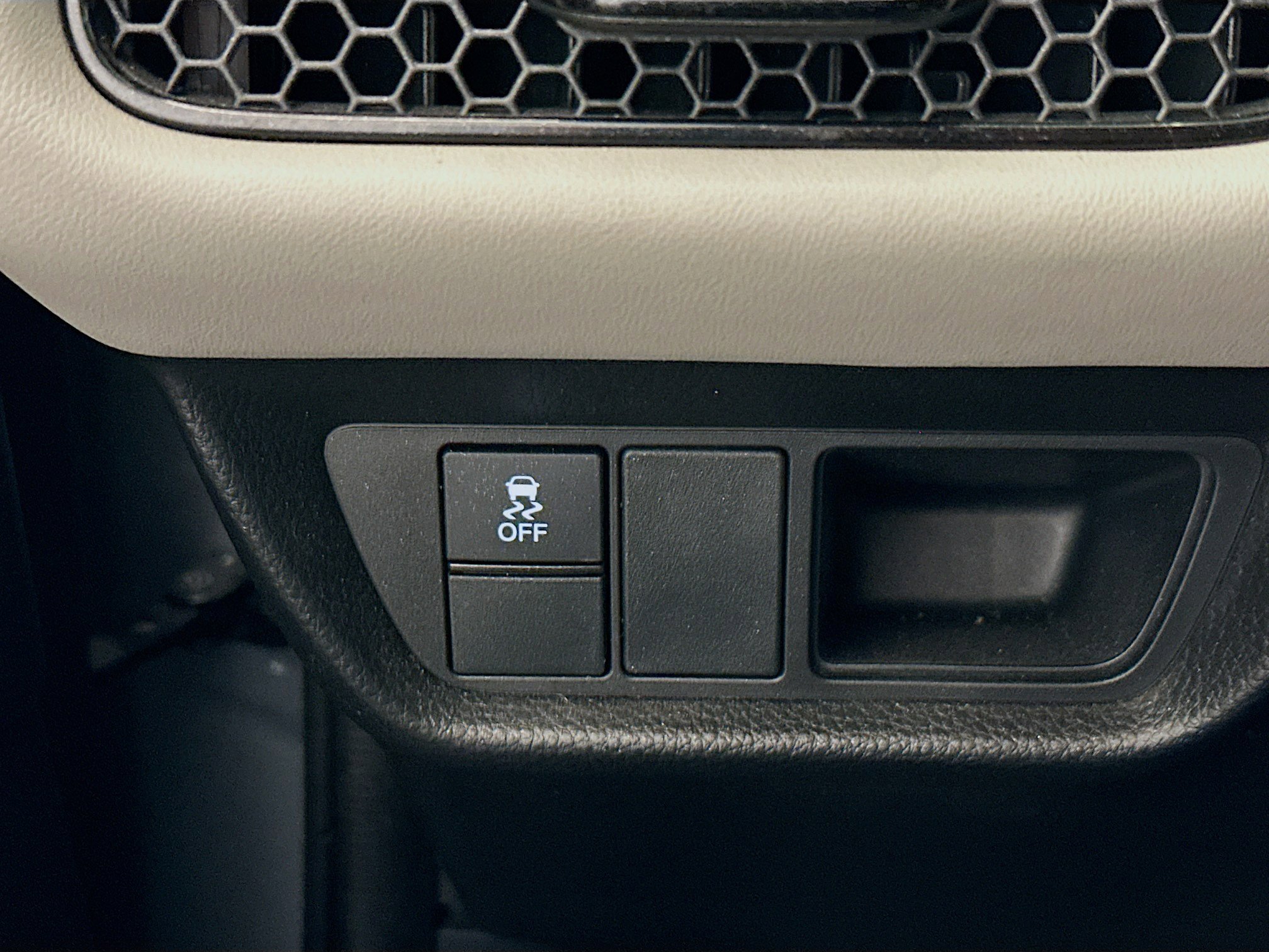 Used 2024 Honda HR-V LX image 17