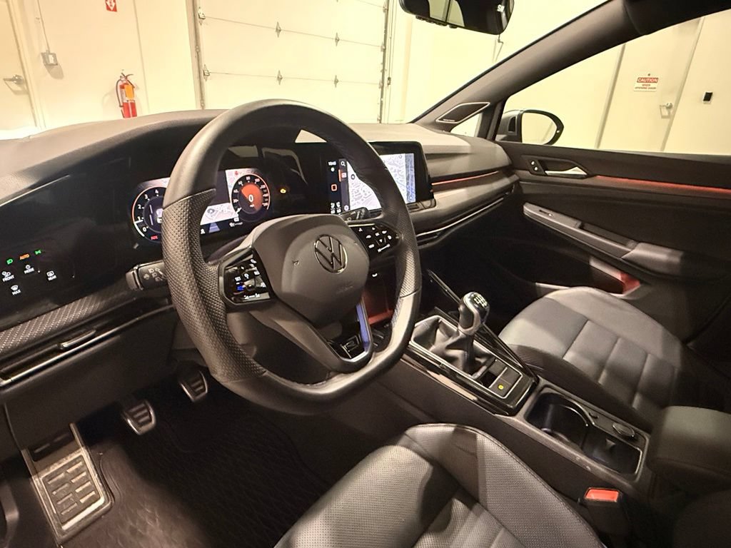 Used 2024 Volkswagen Golf R AWD/4WD image 16