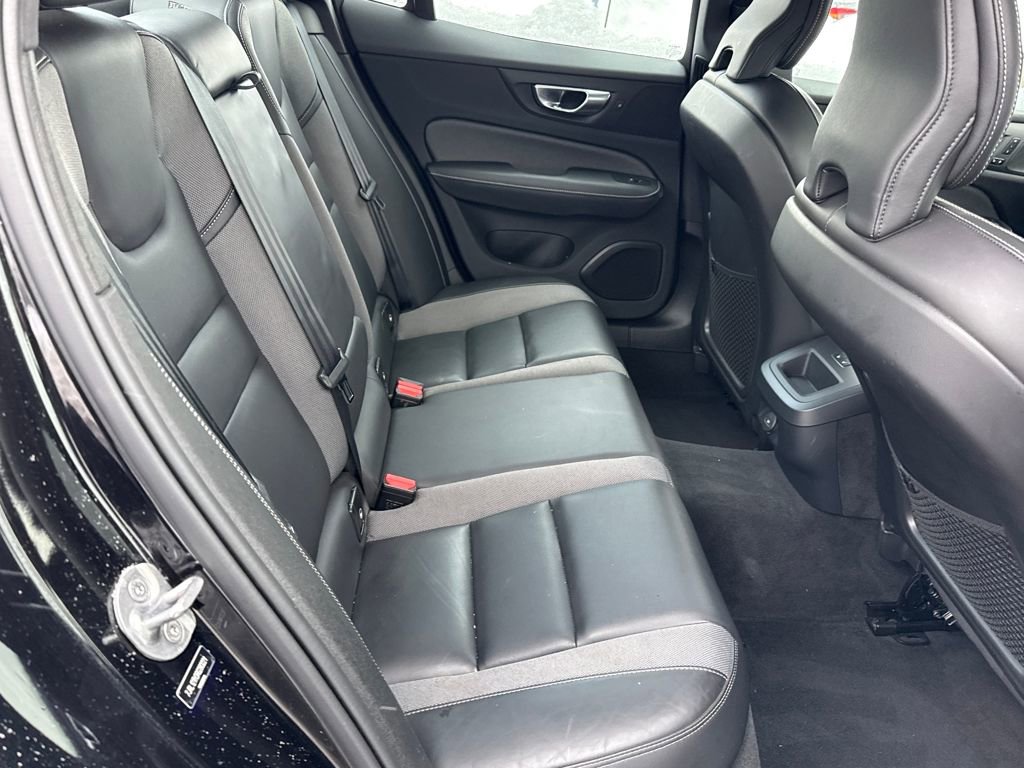Used 2024 Volvo S60 B5 Plus image 9