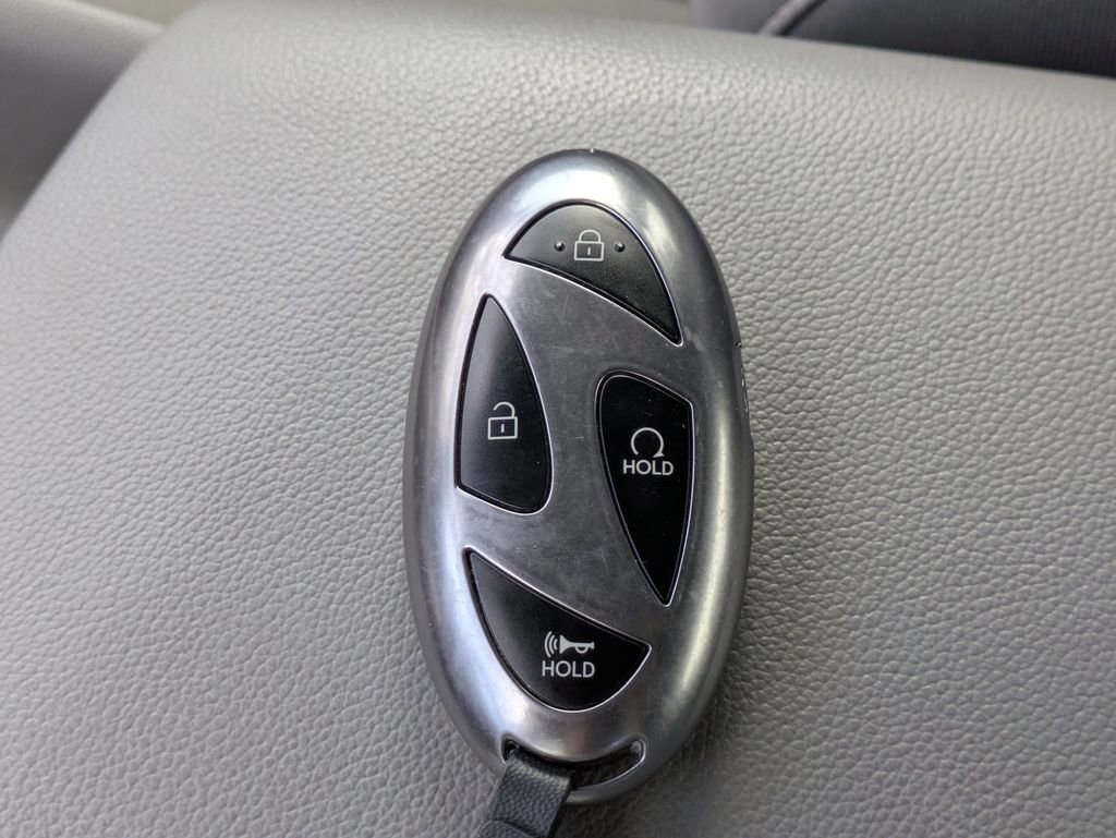 Used 2025 Hyundai Elantra Blue image 27