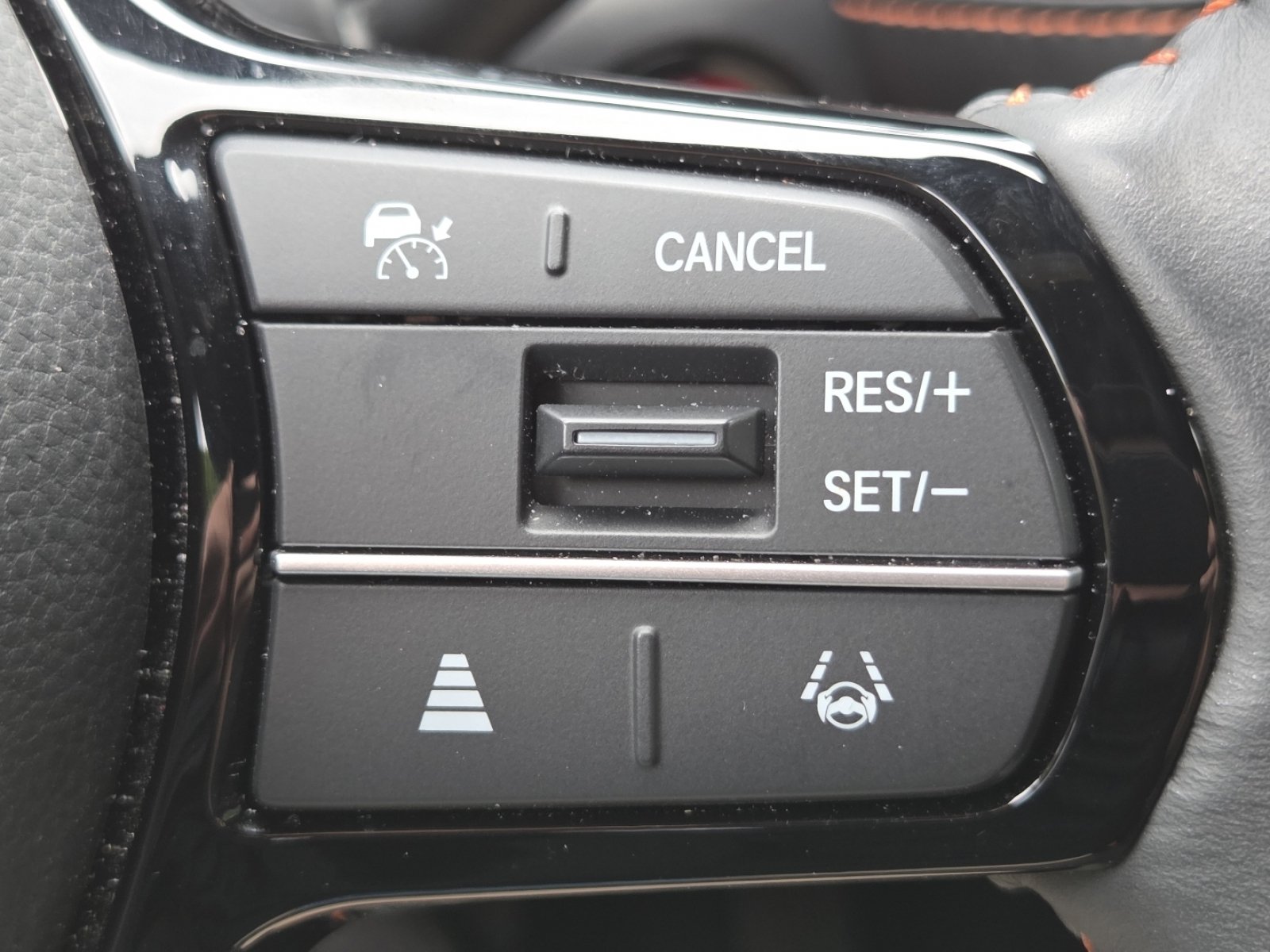 Used 2024 Honda HR-V Sport image 9