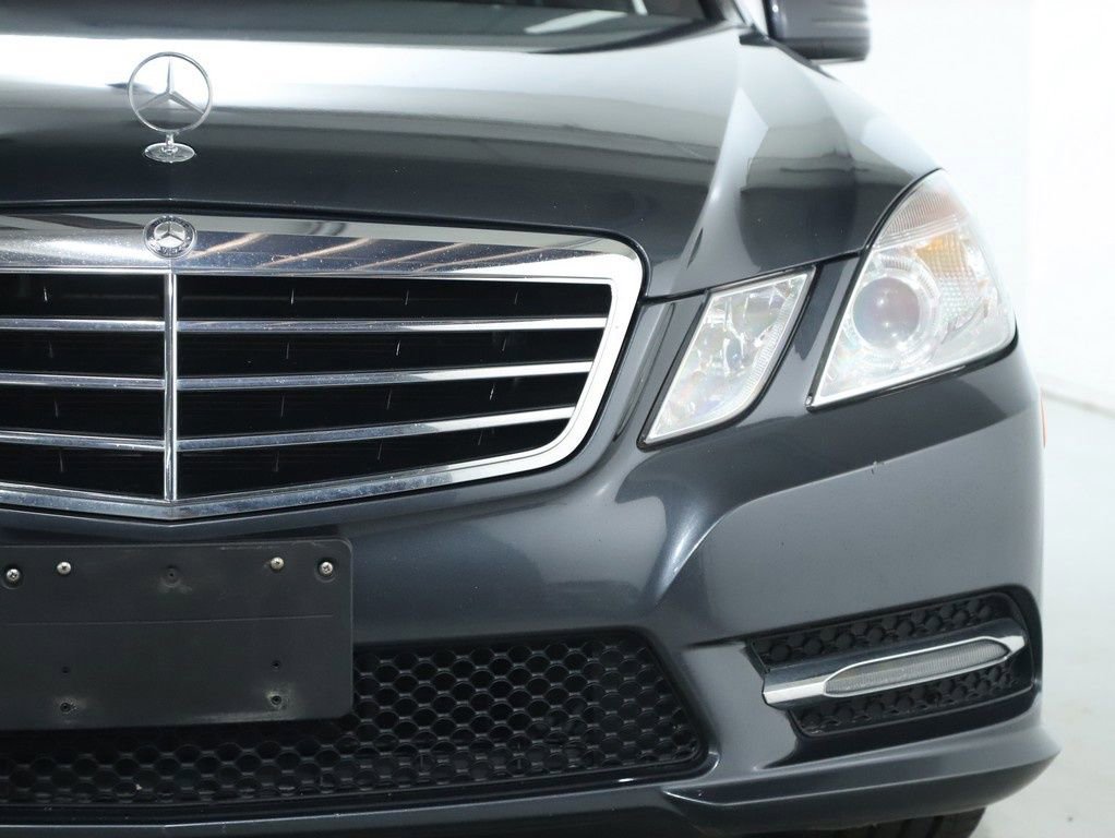Used 2013 Mercedes-Benz E 350 4MATIC Sedan image 7