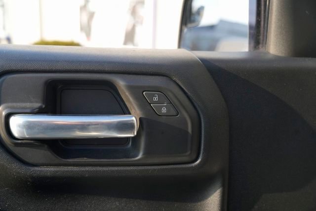 Used 2020 Chevrolet Silverado 1500 Custom Trail Boss w/ Custom Convenience Package image 22