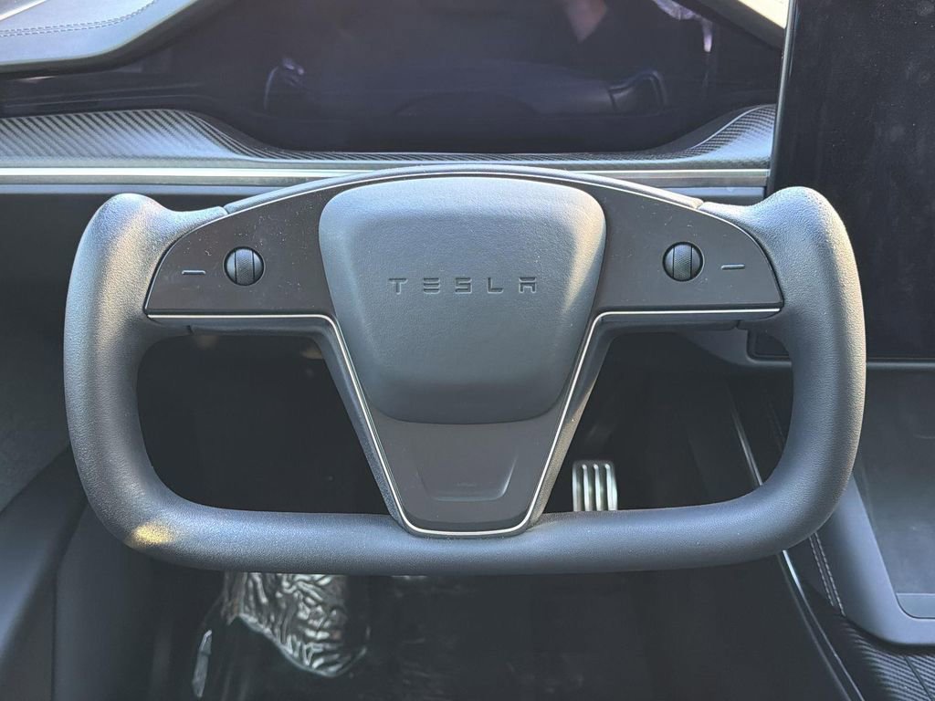 Used 2022 Tesla Model X Plaid image 8