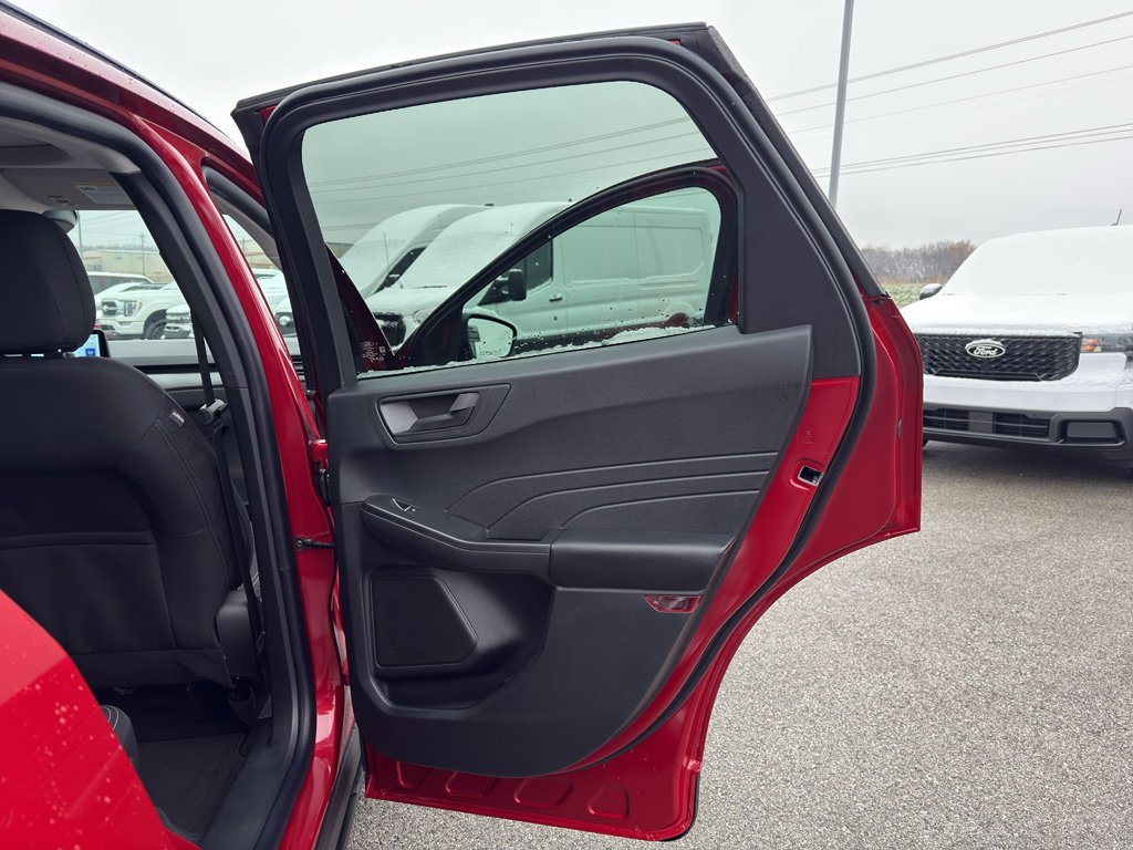 New 2026 Ford Escape Active w/ Cold Weather Package FWD image 15