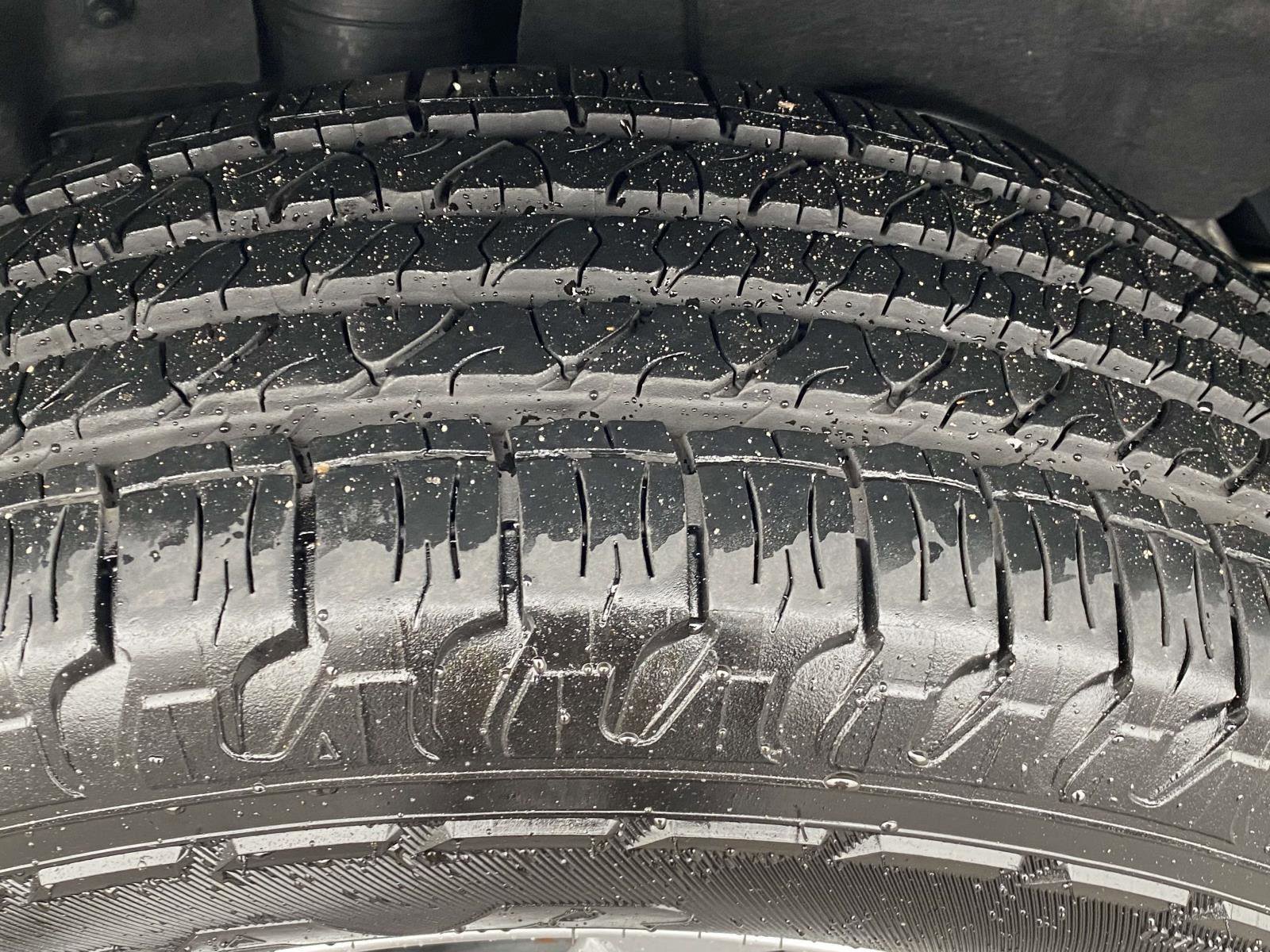 Certified 2024 Jeep Grand Cherokee Laredo image 22