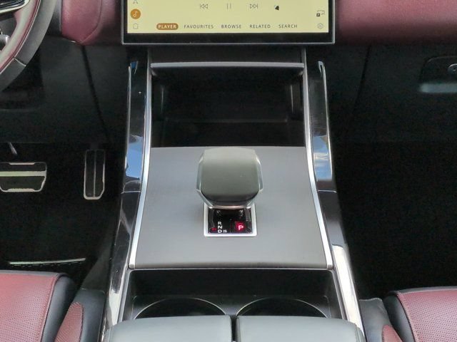 Used 2024 Land Rover Range Rover Velar Dynamic HSE AWD/4WD image 18