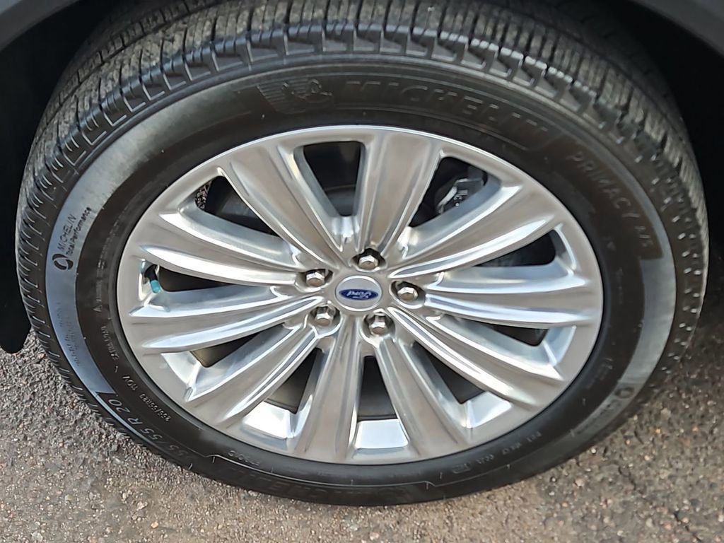 Used 2022 Ford Explorer Limited w/ Hybrid Equipment Group 310A image 11