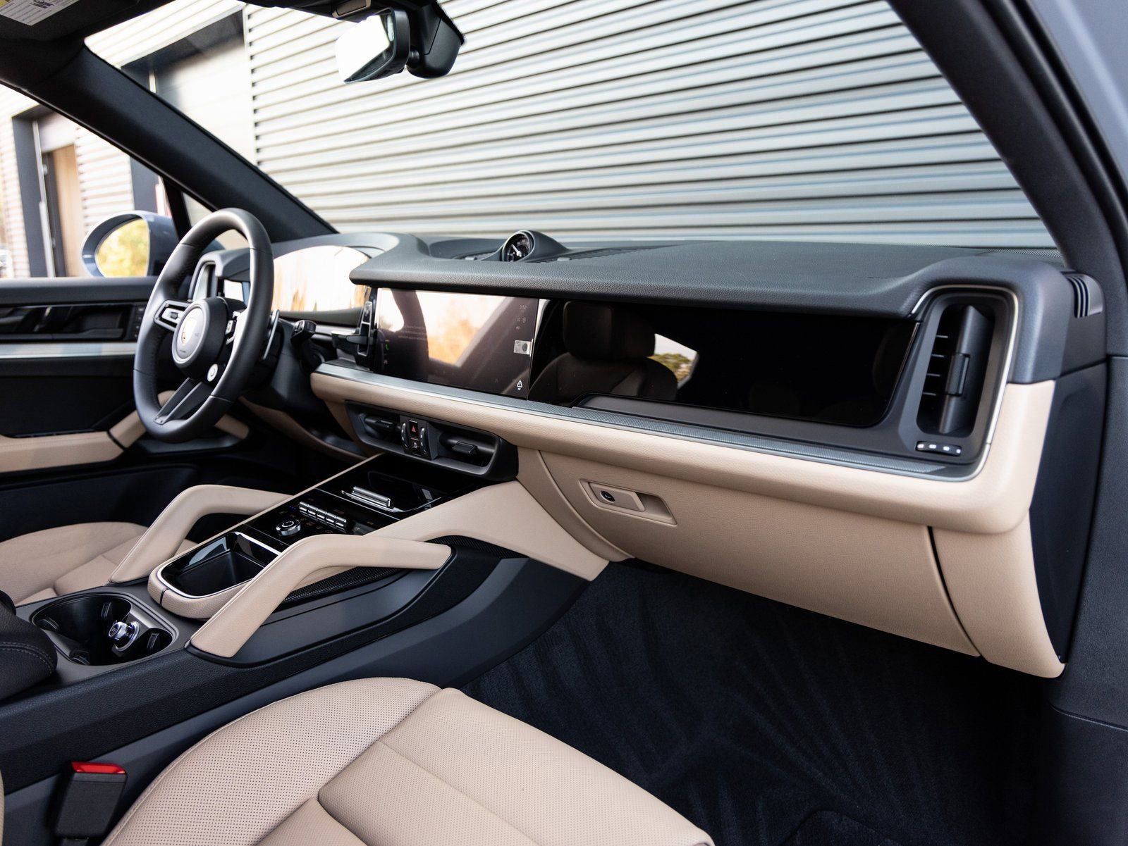 Certified 2026 Porsche Cayenne E-Hybrid image 36
