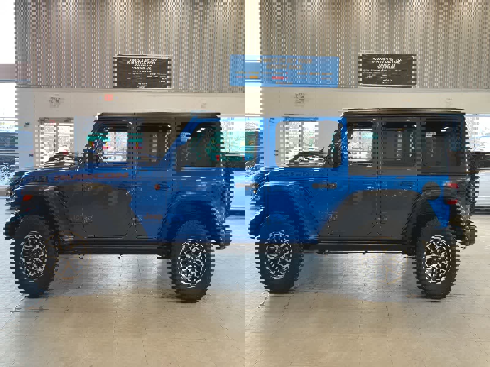 Used 2024 Jeep Wrangler Unlimited Rubicon image 8