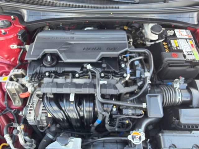Used 2024 Hyundai Elantra SEL FWD image 30