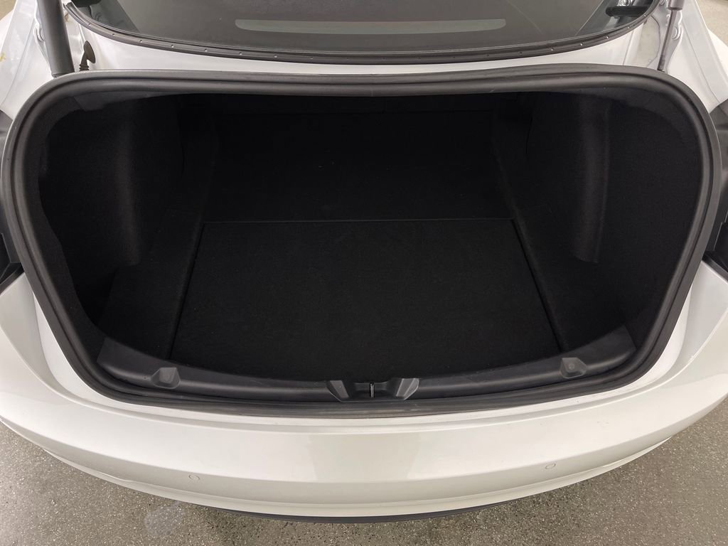 Used 2021 Tesla Model 3 Standard Range Plus image 10