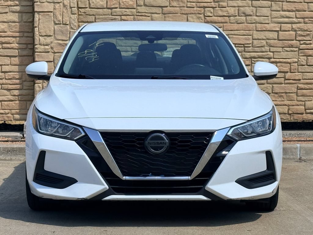 Used 2021 Nissan Sentra SV FWD image 2