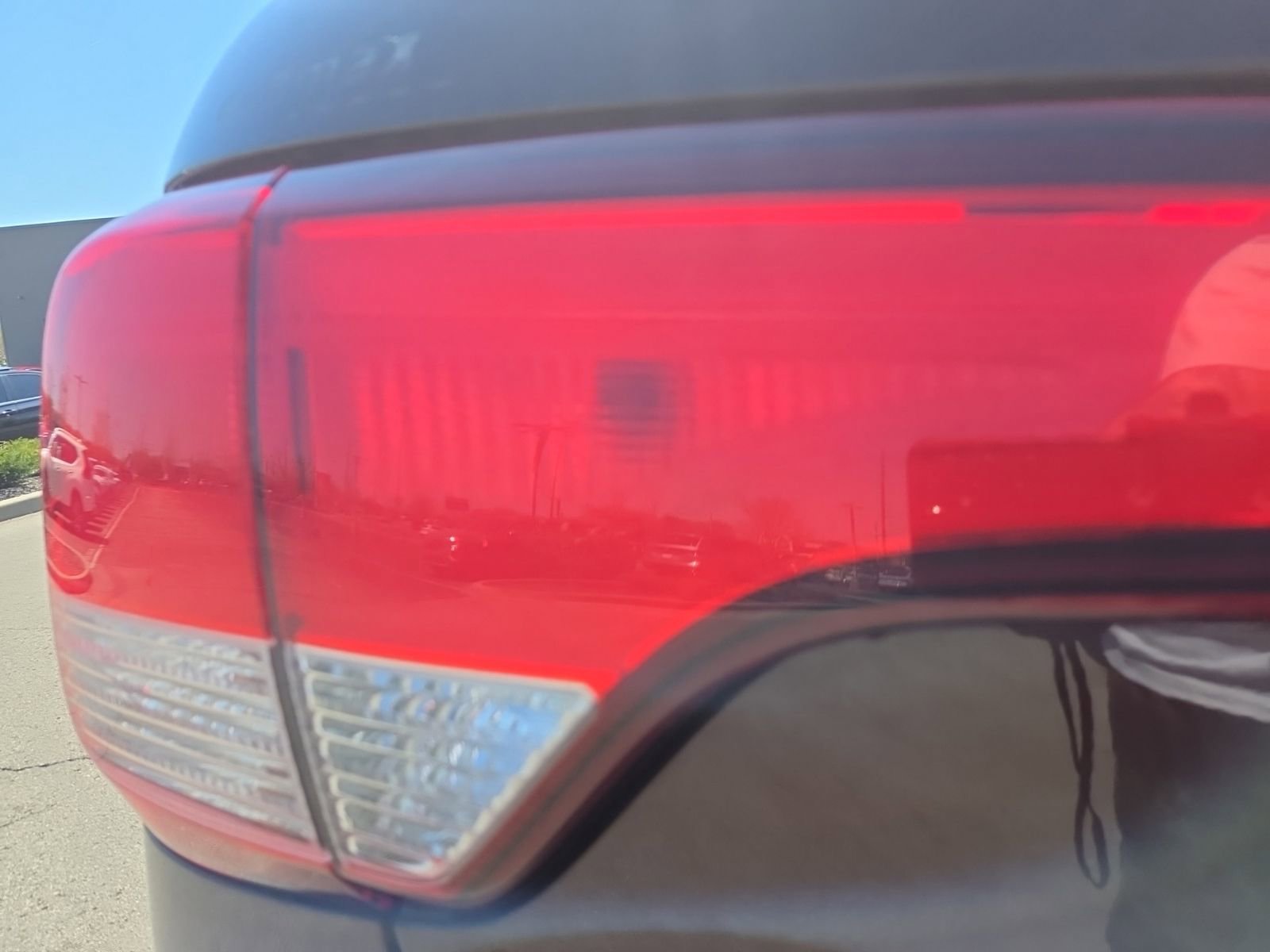 Used 2014 Kia Sorento LX image 12
