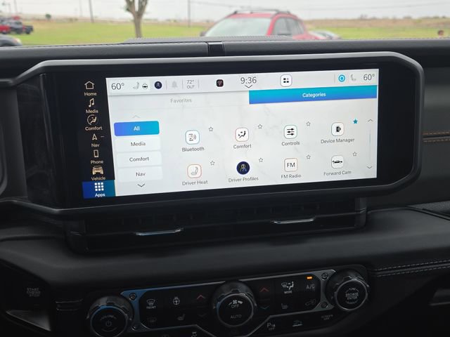 Used 2025 Jeep Gladiator Mojave image 19