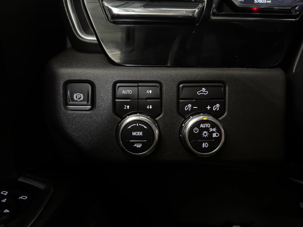 Used 2025 GMC Sierra 1500 Elevation w/ Preferred Package AWD/4WD image 40