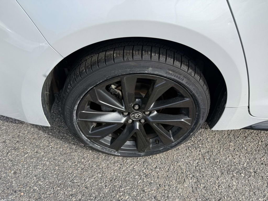 Certified 2025 Toyota Corolla SE w/ Convenience Package image 9