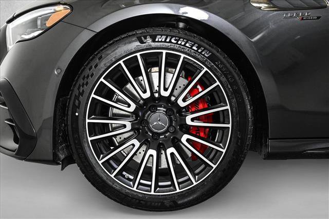 New 2026 Mercedes-Benz E 53 AMG e 4MATIC Sedan image 26