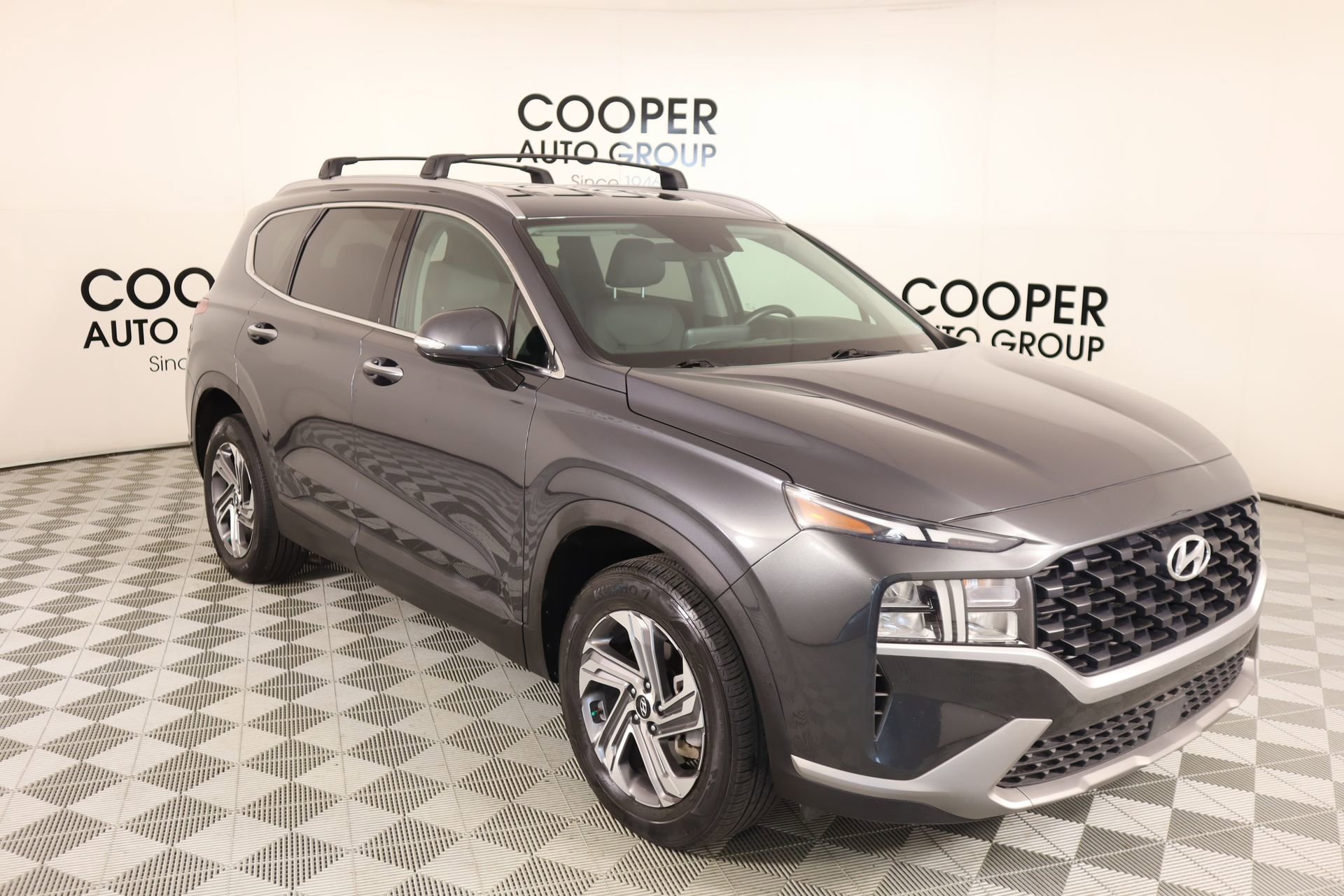 Used 2023 Hyundai Santa Fe SEL FWD image 1