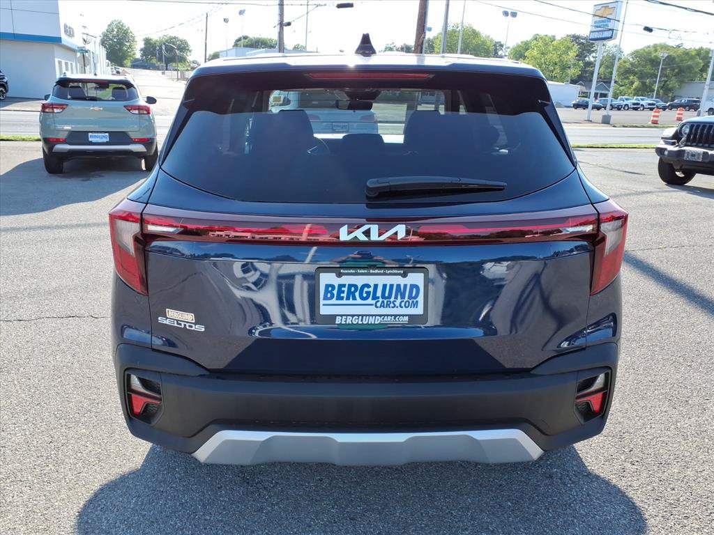 Used 2026 Kia Seltos LX FWD image 5