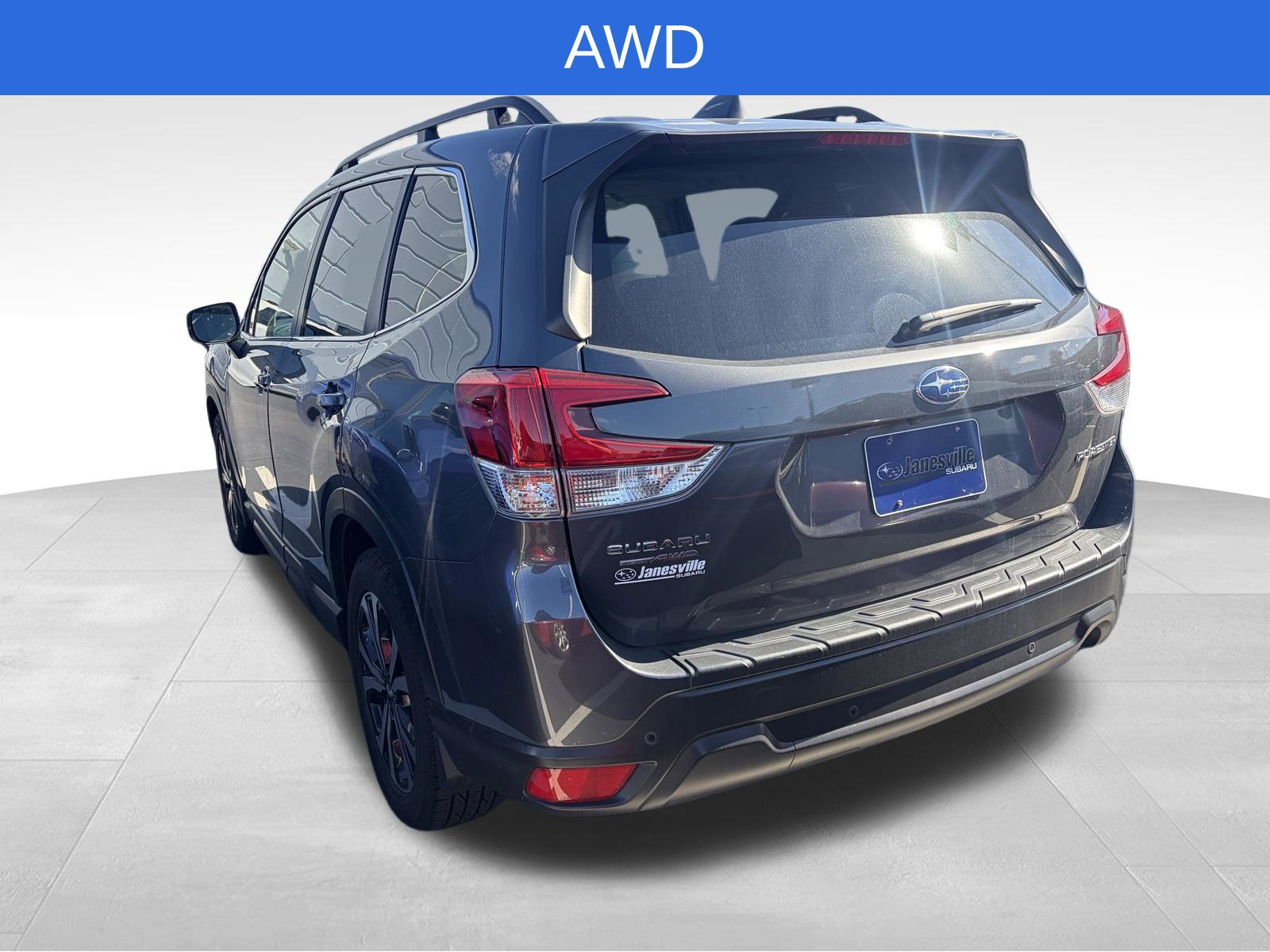 Used 2023 Subaru Forester Limited AWD/4WD image 3