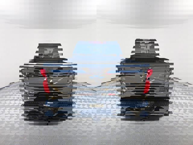 New 2026 Chevrolet Silverado 1500 High Country w/ Midnight Edition image 6