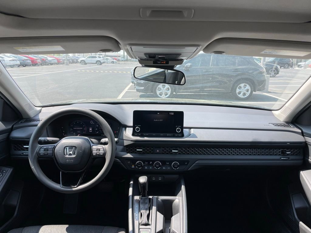 Certified 2025 Honda Accord SE image 10