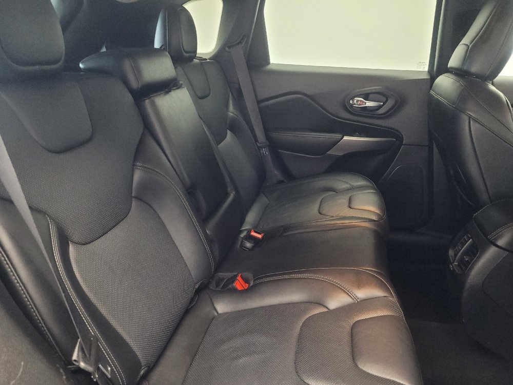 Used 2021 Jeep Cherokee Latitude Lux image 19