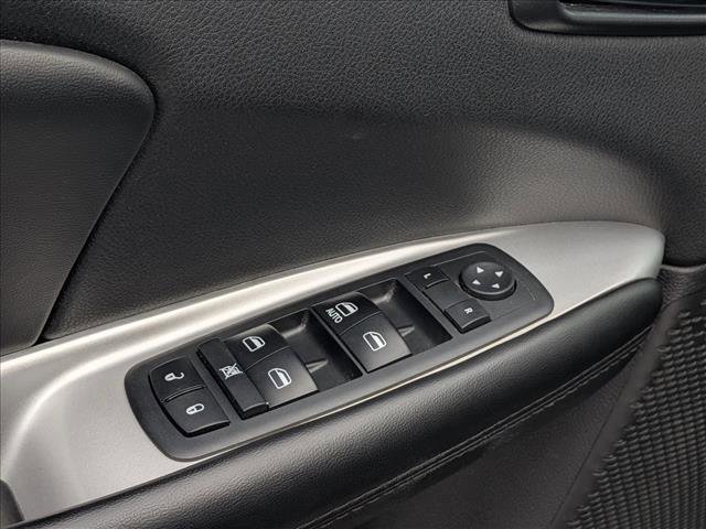 Used 2017 Dodge Journey SXT image 11