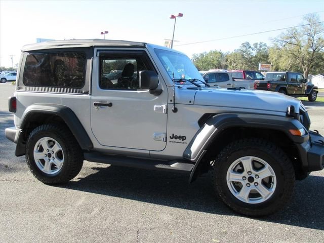 Used 2023 Jeep Wrangler Sport S image 2