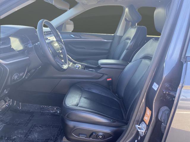 Used 2022 Jeep Grand Cherokee L Limited AWD/4WD image 8