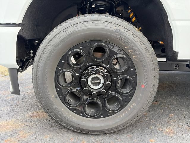 New 2027 Ford F350 Lariat w/ Black Appearance Package AWD/4WD image 27