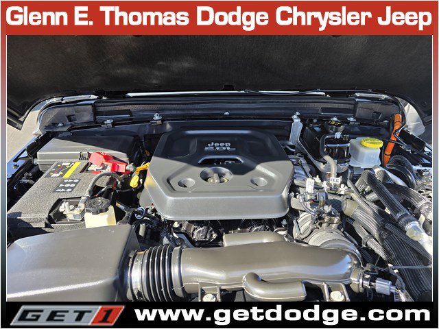 Used 2023 Jeep Wrangler Sahara image 17