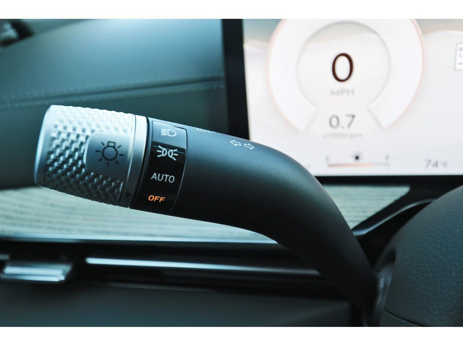 Used 2025 Genesis GV80 2.5T Advanced image 19