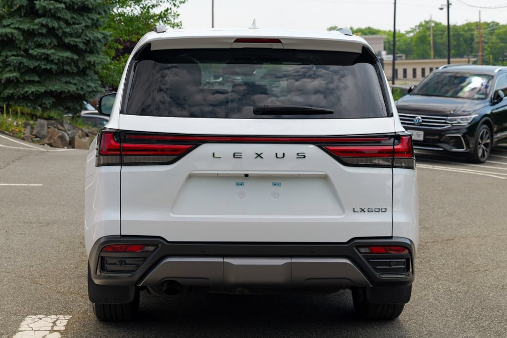 Used 2024 Lexus LX 600 4WD w/ Appearance Package image 6
