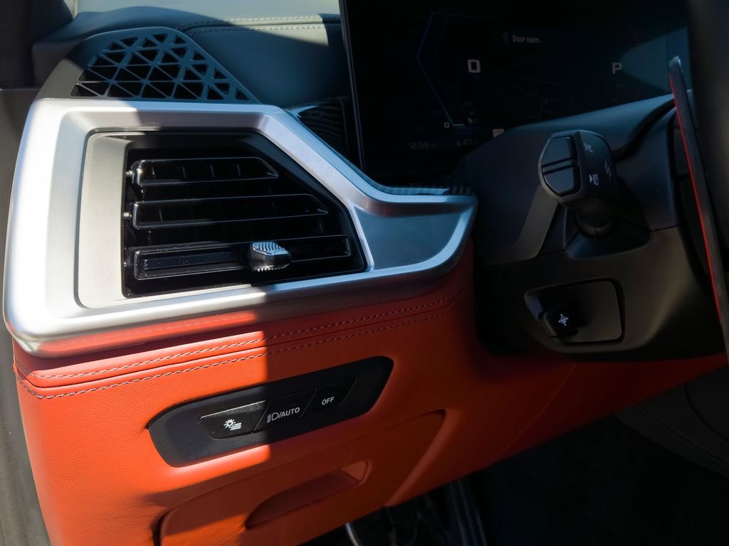 Used 2024 BMW X5 M Competition w/ Executive Package image 17