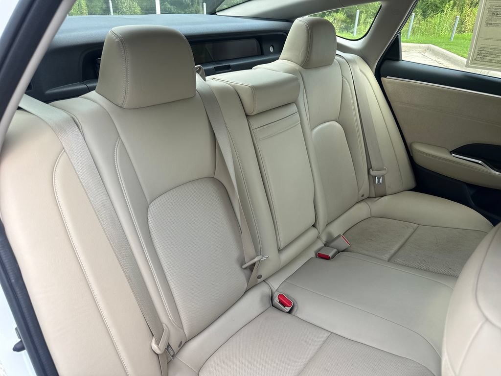 Certified 2018 Honda Clarity Touring image 34
