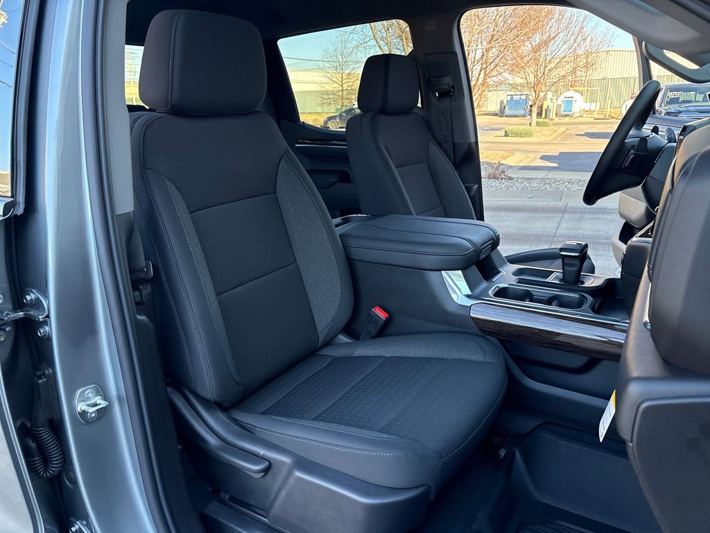 New 2026 GMC Sierra 1500 Elevation w/ LPO, Elevation Black Package AWD/4WD image 45