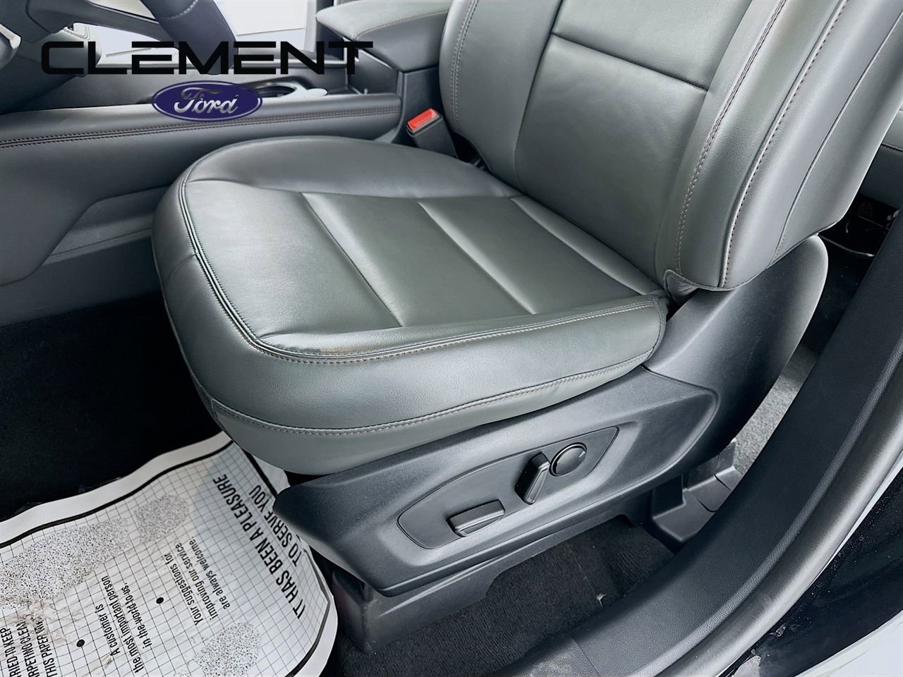 New 2026 Ford Explorer Active w/ Active Comfort Package image 25