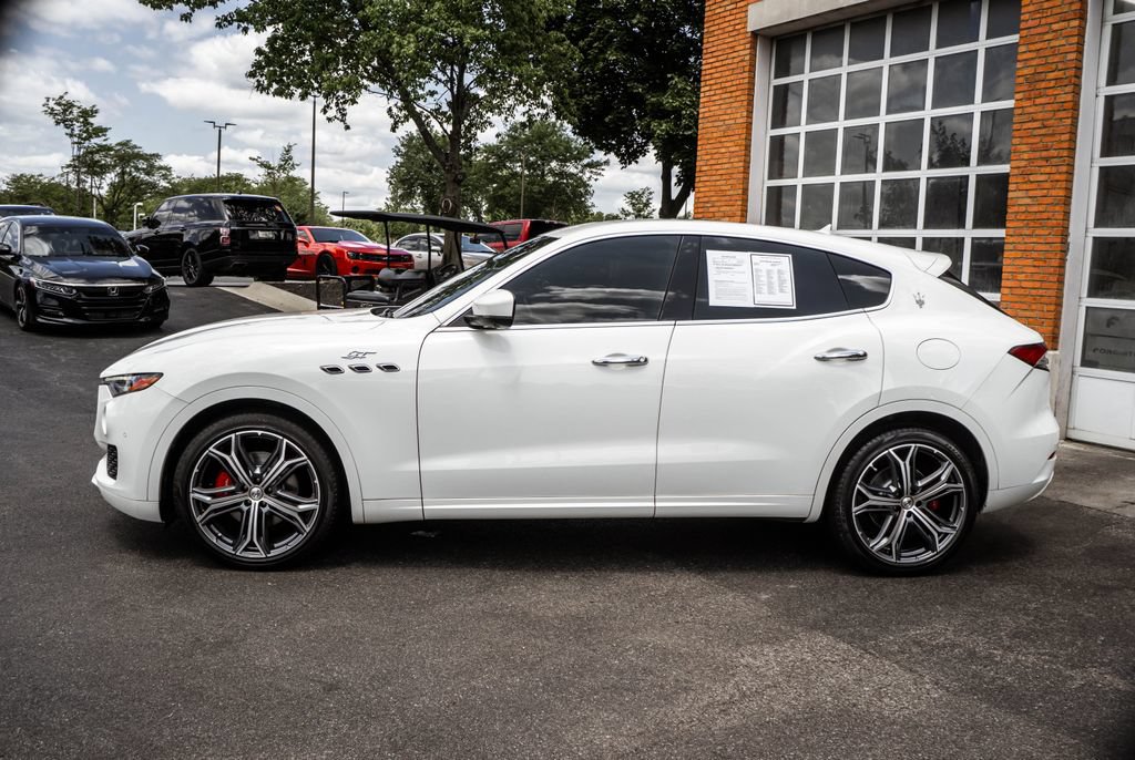 Used 2023 Maserati Levante GT AWD/4WD image 40