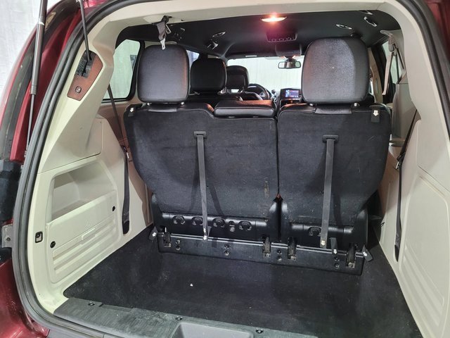 Used 2019 Dodge Grand Caravan SXT image 46