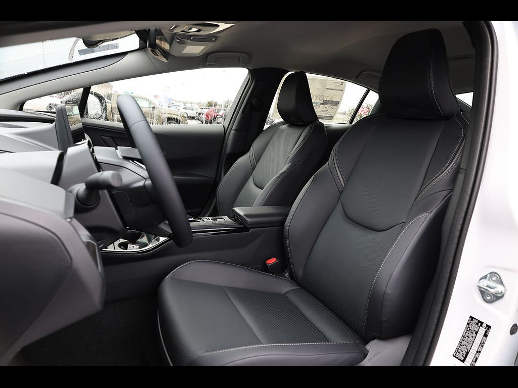 New 2026 Toyota Prius Plug-In Hybrid FWD image 26