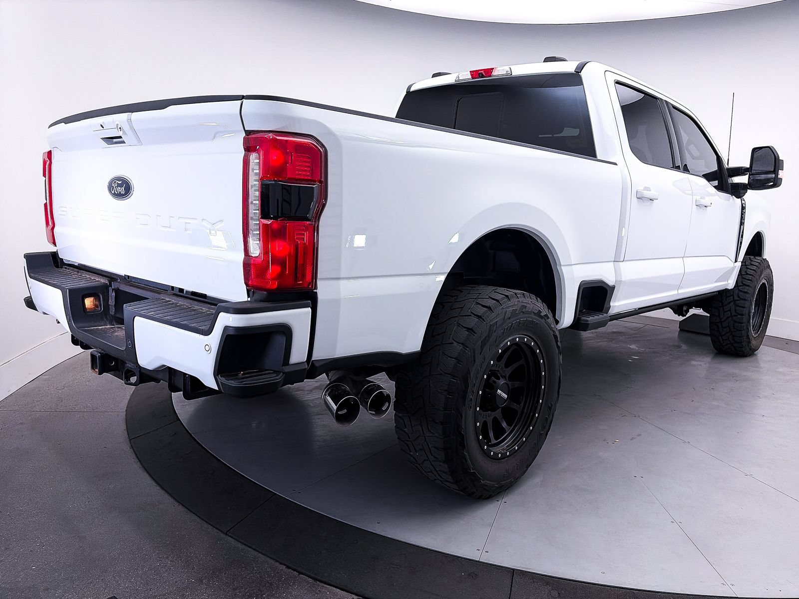 Used 2023 Ford F250 Lariat w/ Lariat Ultimate Package AWD/4WD image 20