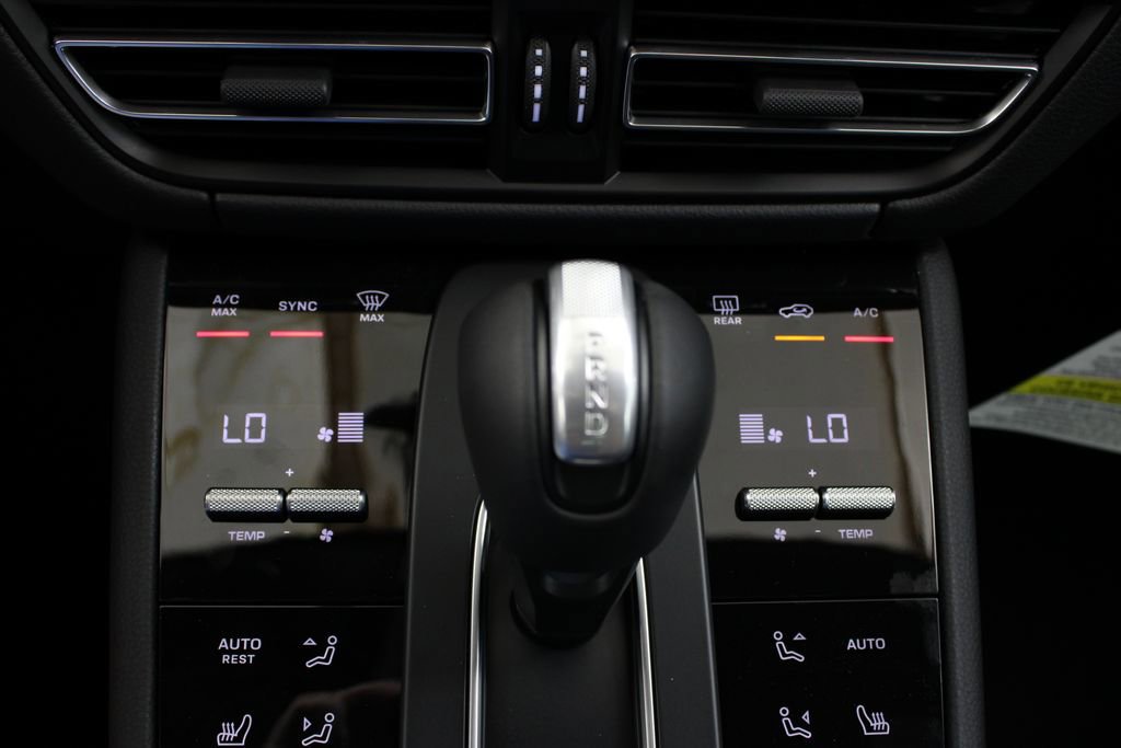 New 2025 Porsche Macan image 34